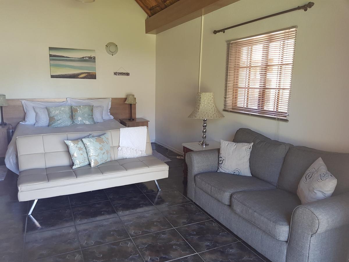 12 On Vaal Drive Guesthouse Vanderbijlpark ภายนอก รูปภาพ
