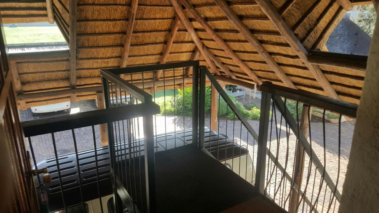 12 On Vaal Drive Guesthouse Vanderbijlpark ภายนอก รูปภาพ